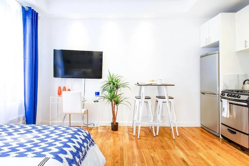 62-3B Studio Prime Ues Walk To Central Park New York 0*,