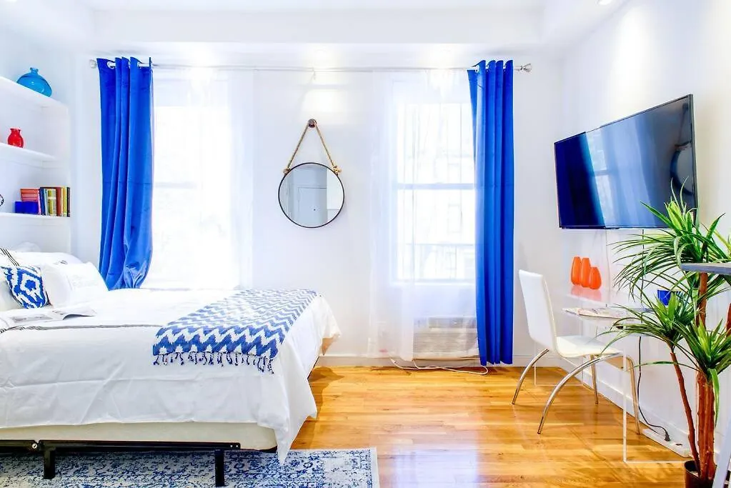 62-3B Studio Prime Ues Walk To Central Park New York USA